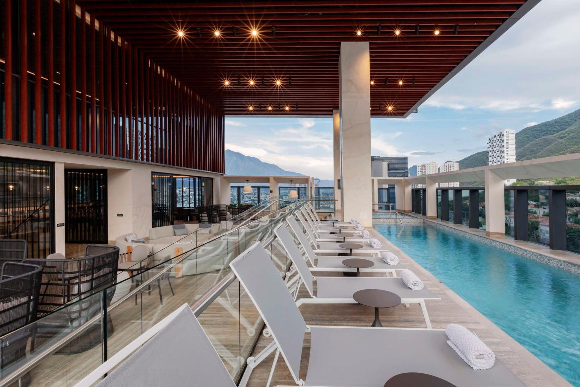 Hilton Monterrey Valle エクステリア 写真