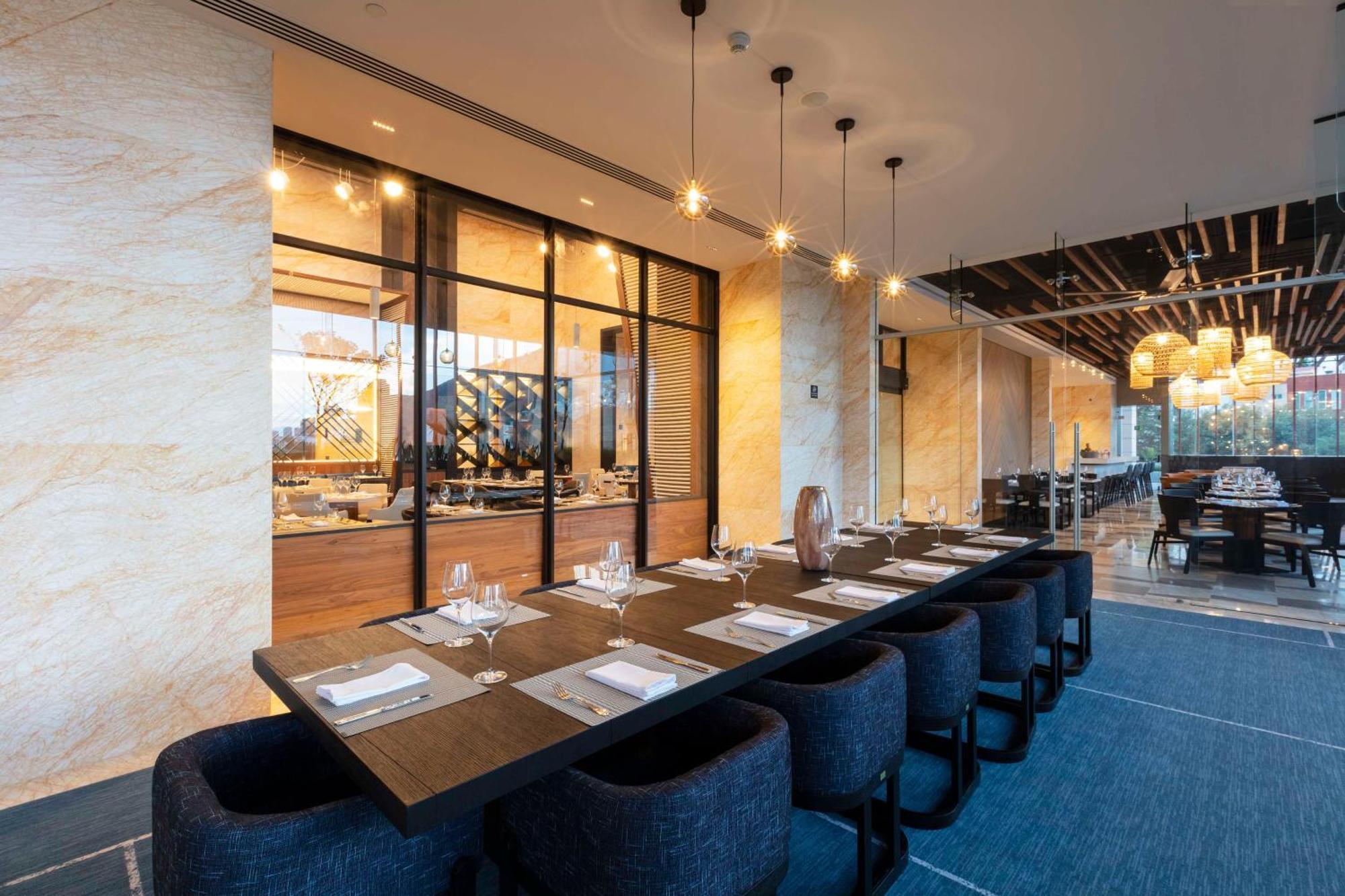 Hilton Monterrey Valle エクステリア 写真
